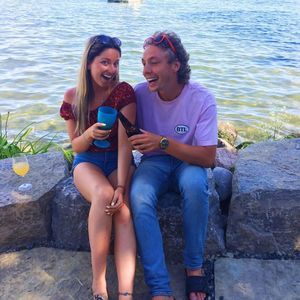 Meet your Posher, Devin